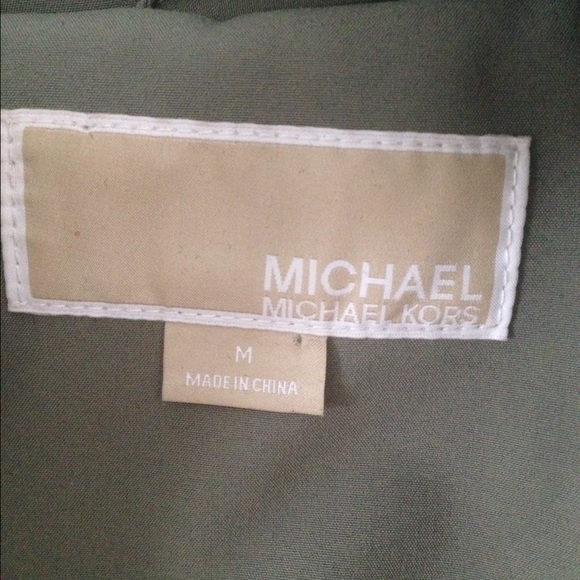 Olive belted Michael Kors jacket, size medium - Picture 4 of 4